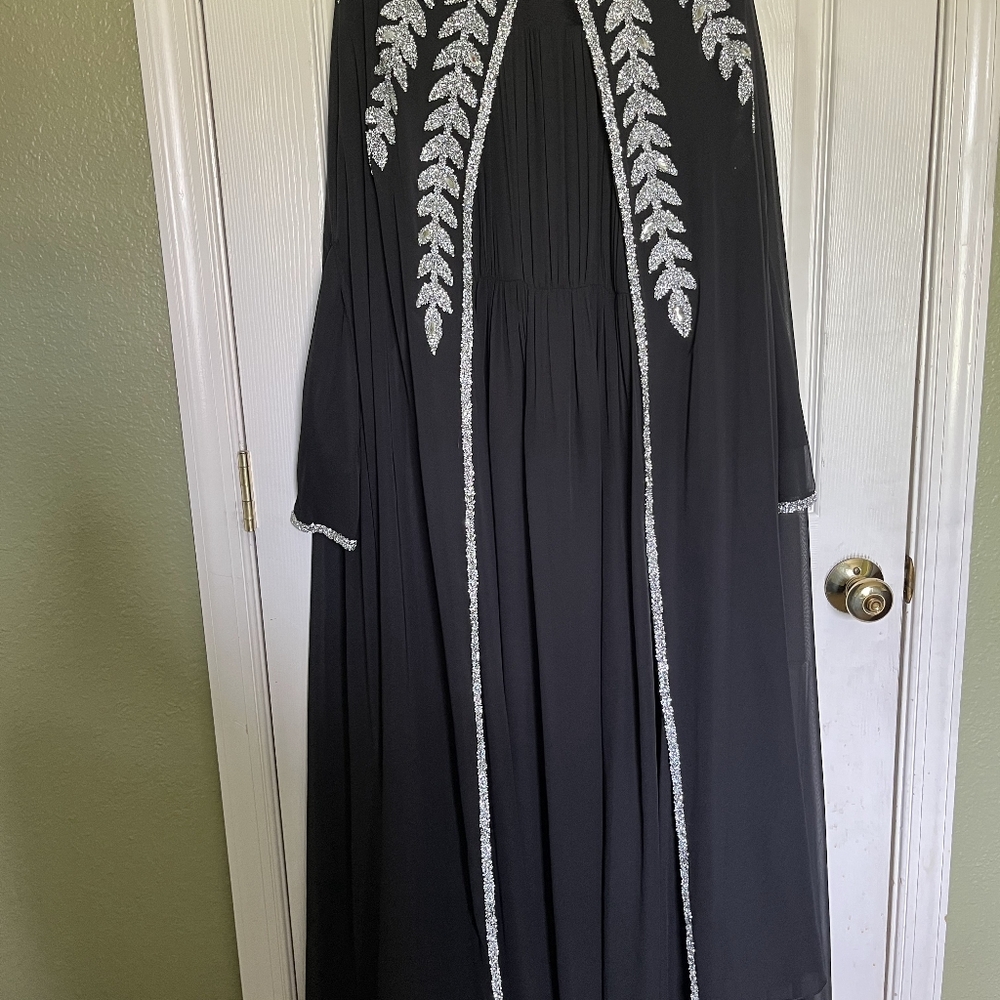 Elegant Black and Silver Embellished Dress, Kuftan/Dubai. Two Pieces